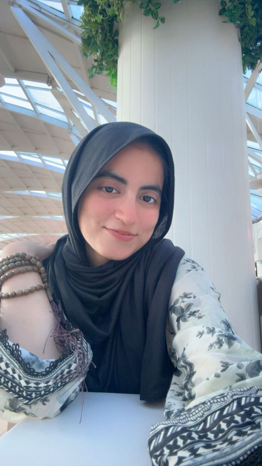Laiba Siddiqui, founder of LAMS Digital